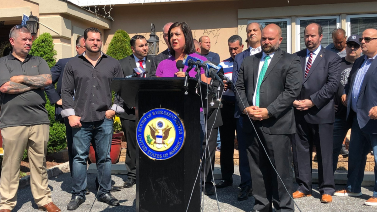 States announce lawsuit against federal government over increased track prices