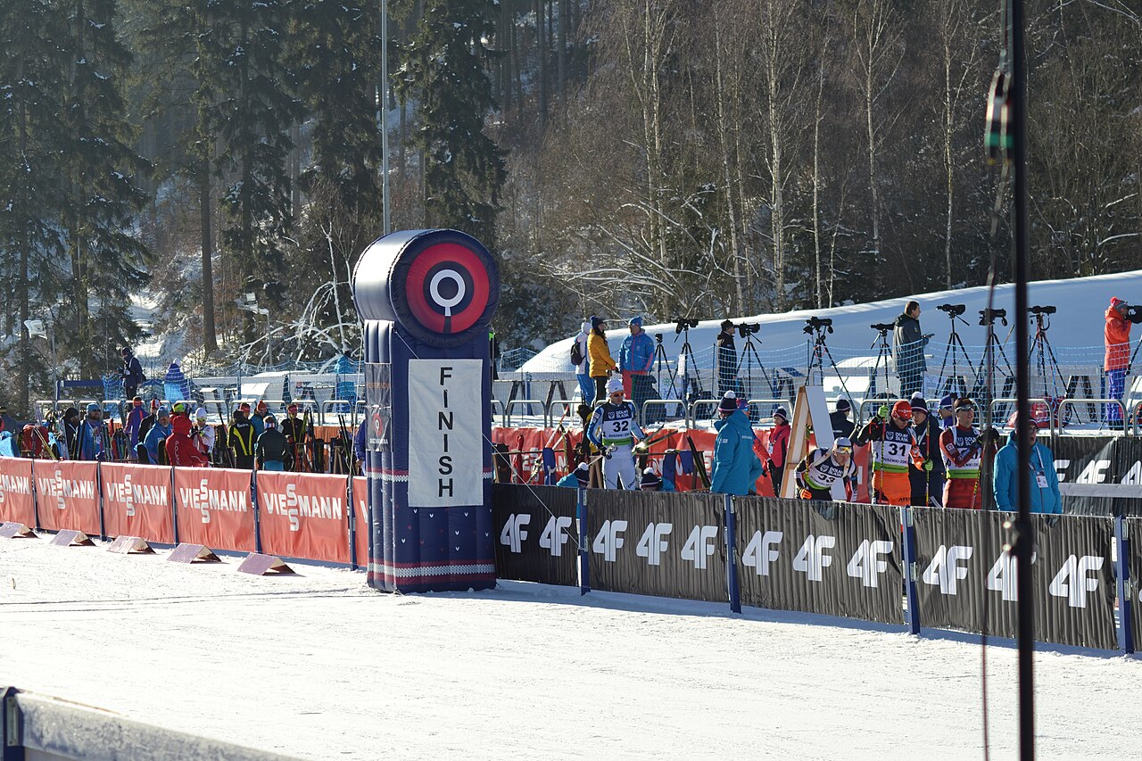 Émilien Jacquelin gibt Profidebüt im Radsport nach Olympiasieg