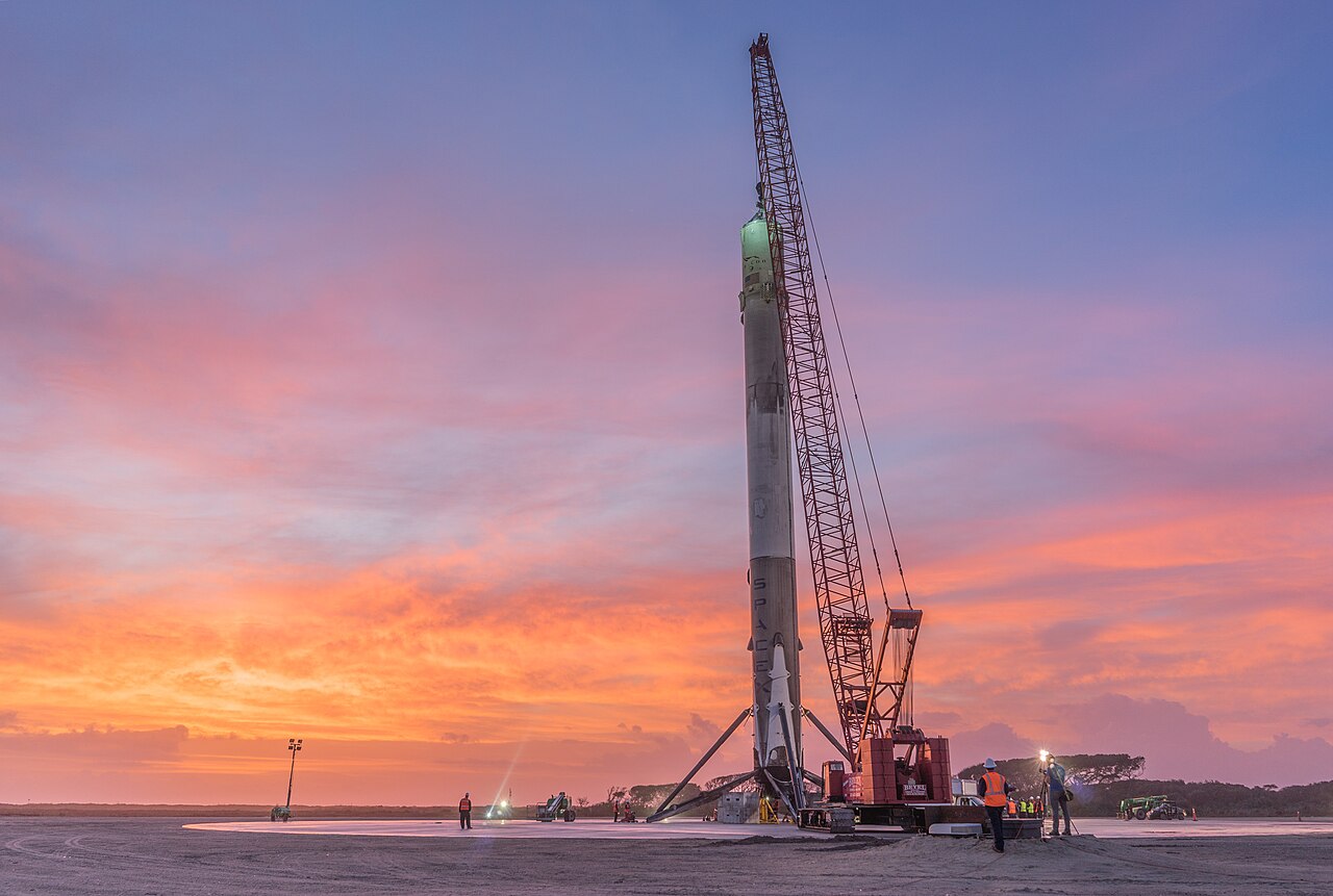 La etapa de cohete de SpaceX impacta en la Luna